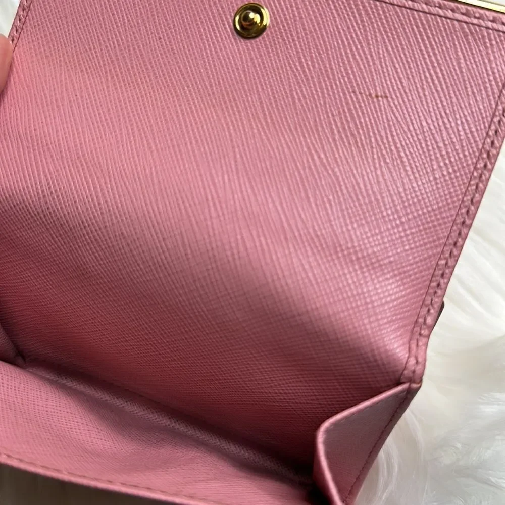 💯Authentic Prada compact Wallet 🍀